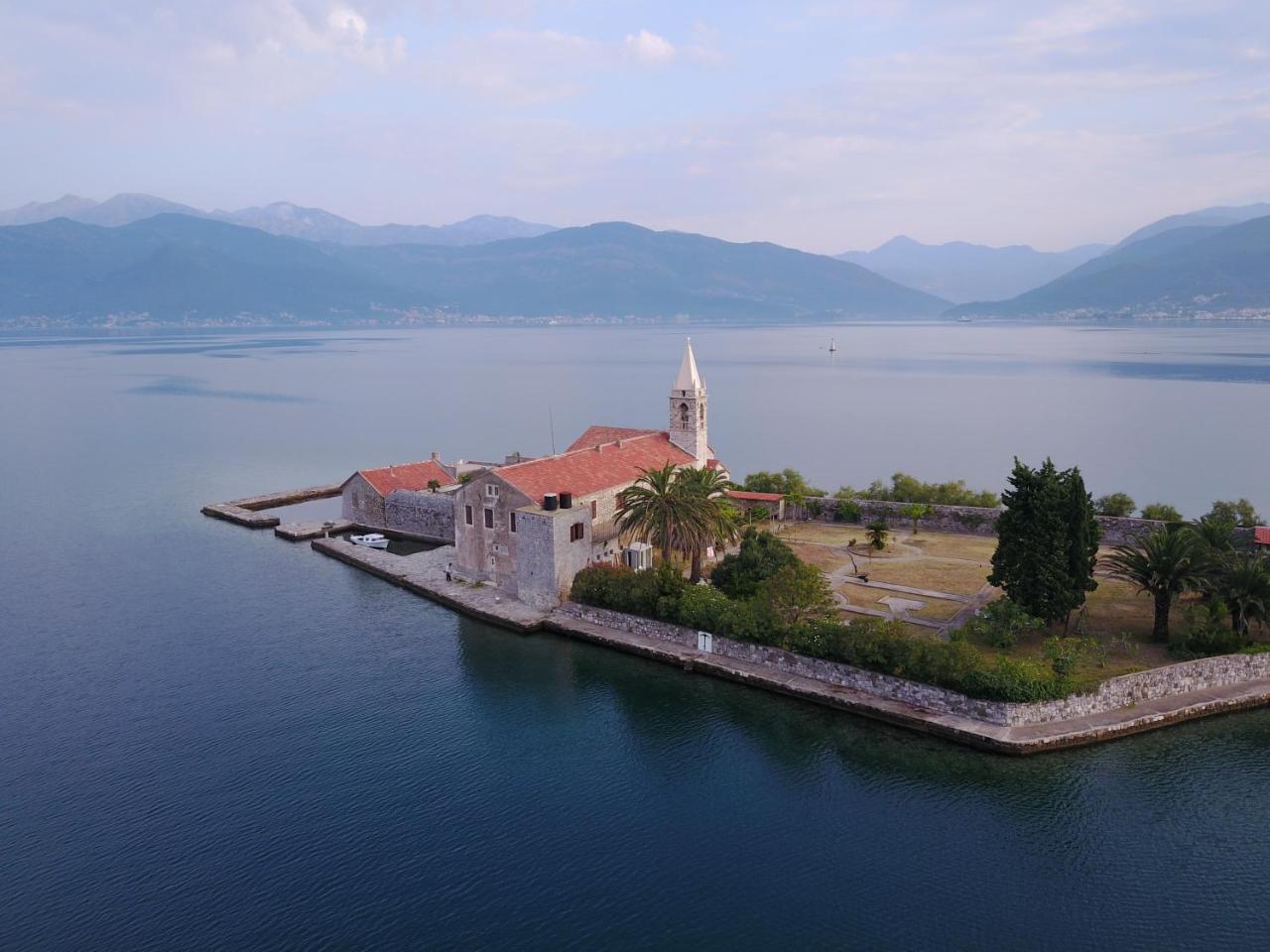 Franovic Apartments Teodo Esterno foto